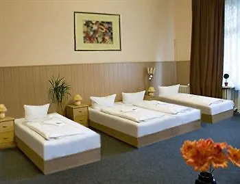 Rheingold 3* Berlín